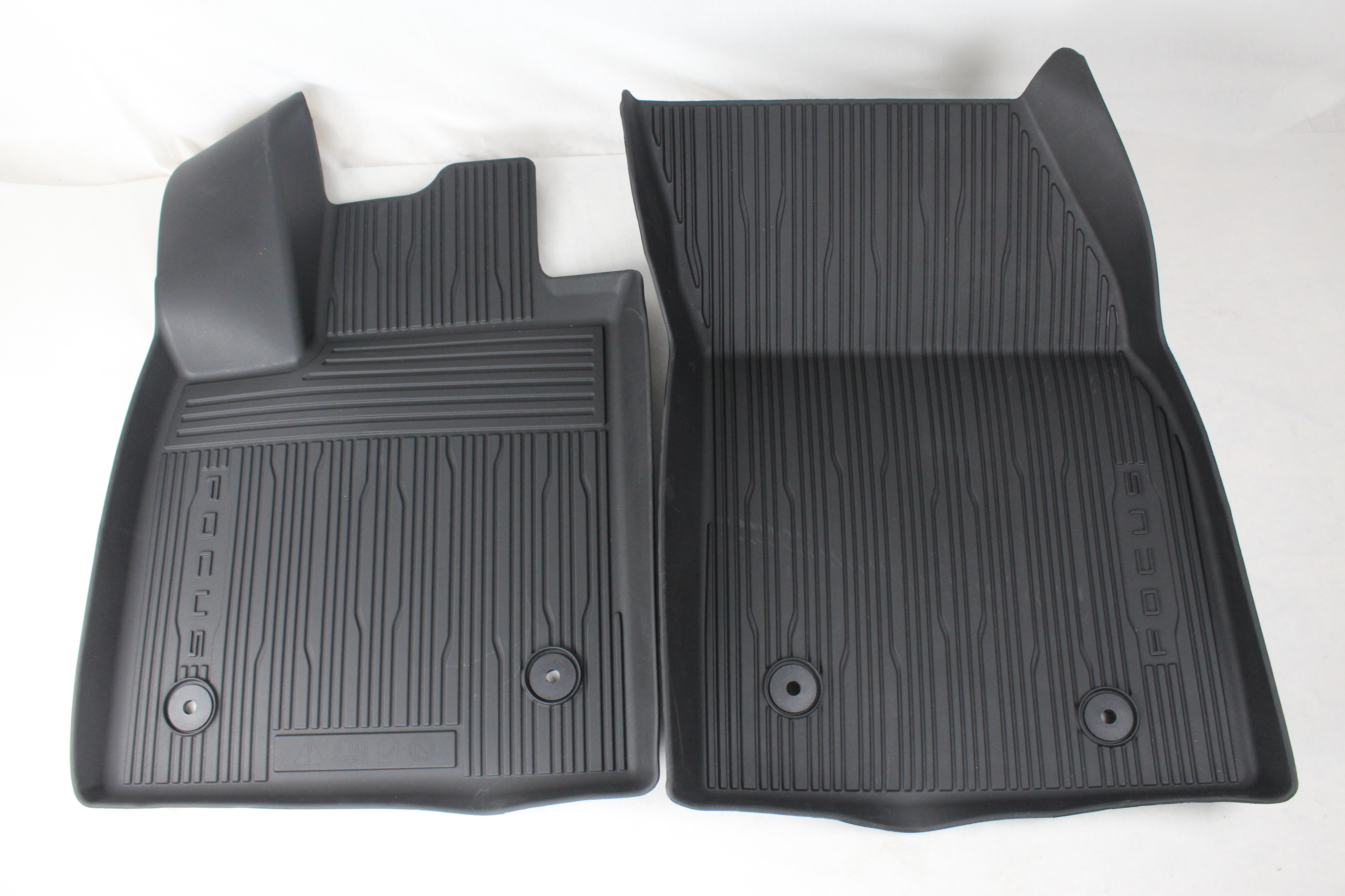 Fußmatten vorne KFZ-Teileprofi Ford | Gummi MK4 Focus