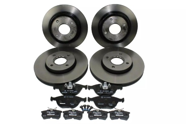 Bremsscheiben + Bremsbeläge vorne + hinten