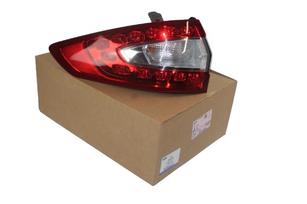 Rückleuchte links außen Ford Mondeo Kombi MK5
