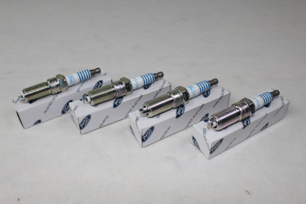 Zündkerzen 4 Stück 1,5 16V Ford EcoSport