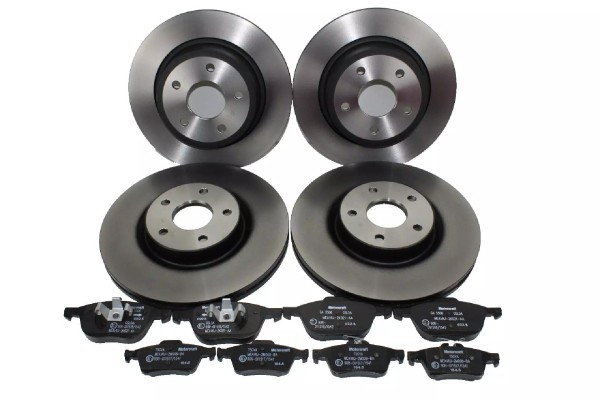 Bremsscheiben + Bremsbeläge vorne + hinten