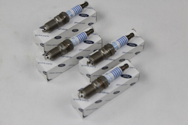 Zündkerzen 4 Stück Ford 1,1 + 1,3 HCS