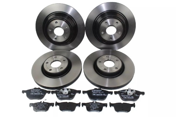 Bremsscheiben + Bremsbeläge vorne + hinten