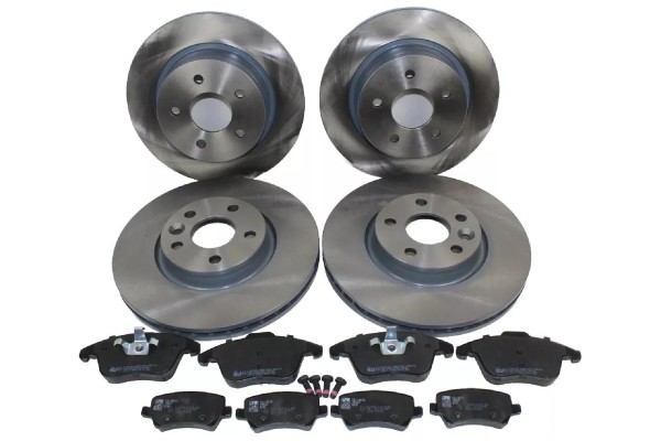 Bremsscheiben + Bremsbeläge vorne + hinten