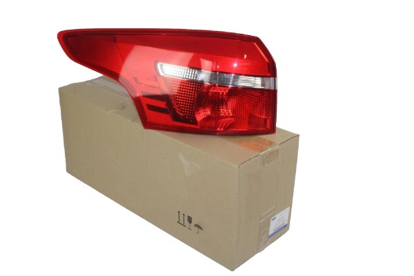 Rückleuchte links außen Ford Focus Kombi MK3